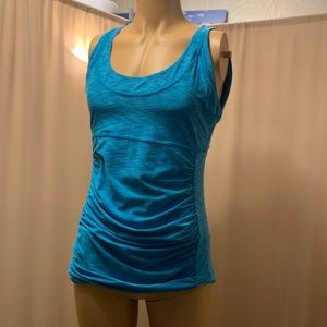 Lucy power woman’s XL workout top